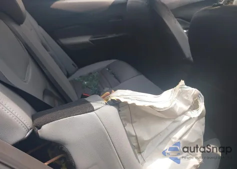 2021 Nissan Kicks Sr Xtronic Cvt z USA, uszkodzony, nr VIN 3N1CP5DV8ML520857